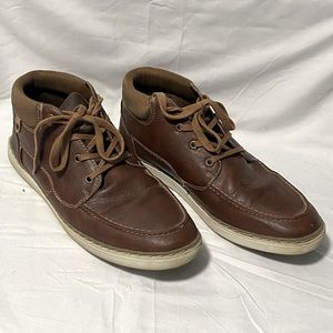 Men’s size 10.5 mid-high brown boots